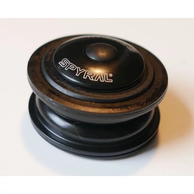 KORMÁNYCSAPÁGY SPYR BASIC SEMI BLK